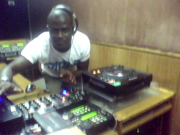 djsmooth - click for next photo