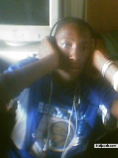 the music is loud and clear. dat kind thing - click for next photo