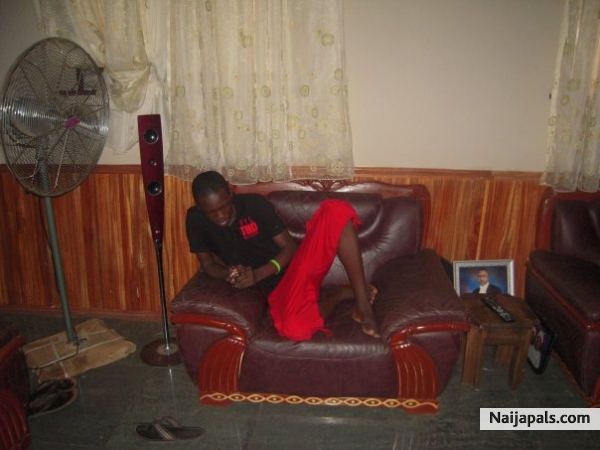 at ma house chillin - click for next photo