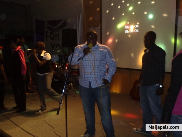 doin wat i luv to do best - click for next photo