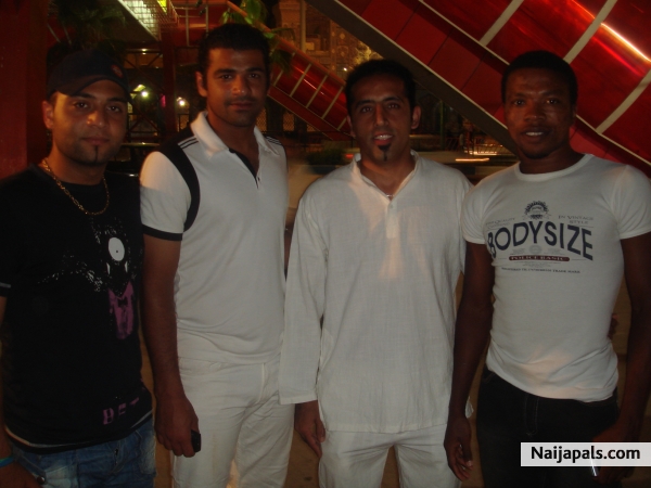  - click for next photo
