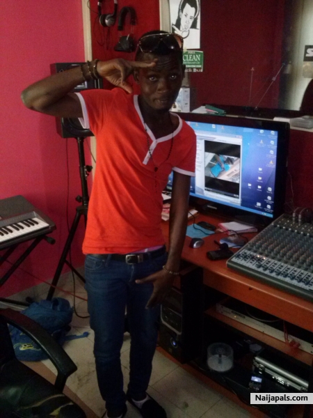 studio tinx - click for next photo