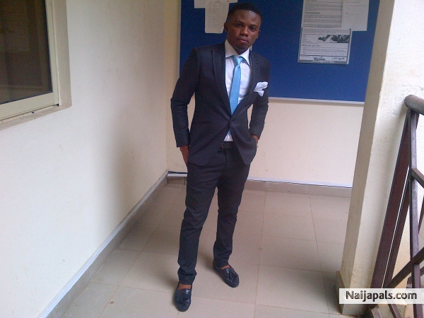 Am Nigerian - click for next photo