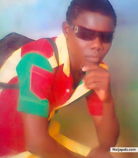 Billy D Koto Top Star. - click for next photo