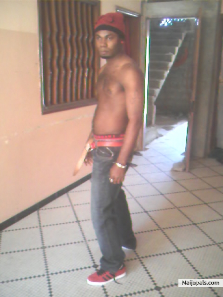 YOUNG MONEY - click for next photo