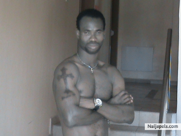  - click for next photo