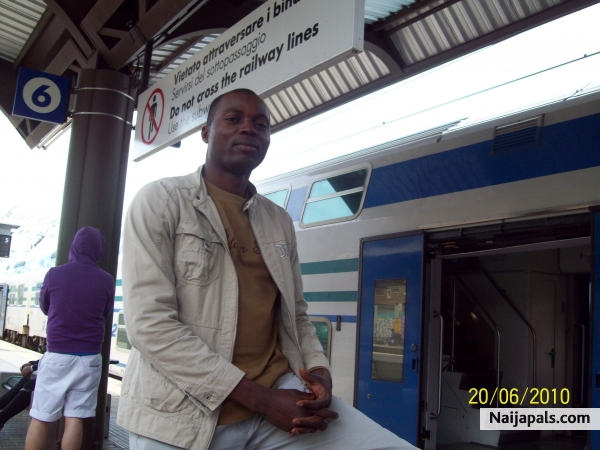  - click for next photo