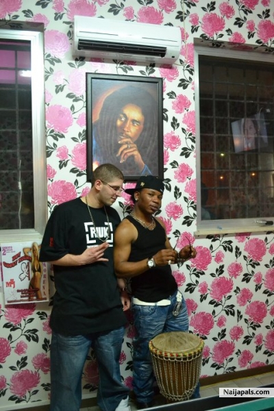 VIC.O & FRIEND - click for next photo