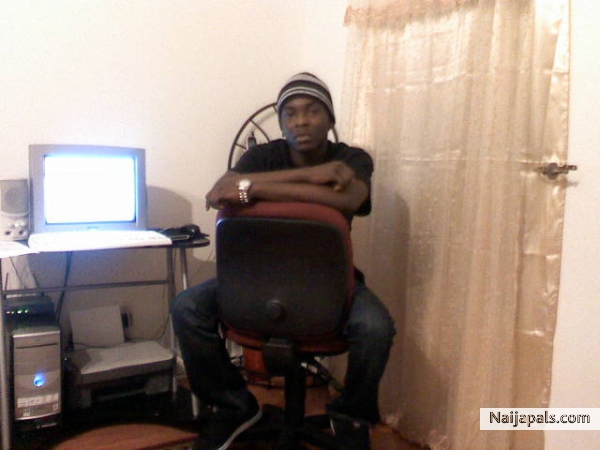  - click for next photo