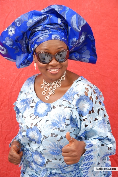 Eko Akete! - click for next photo