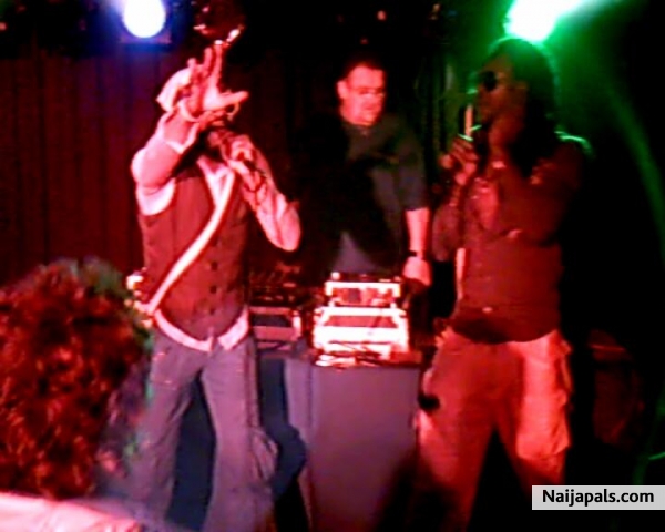 TUKLAN LIVE ON STAGE - click for next photo