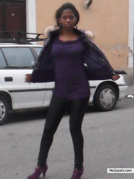  - click for next photo