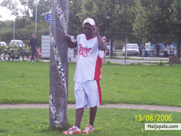  - click for next photo