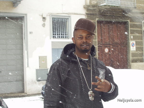 DC BOY - click for next photo