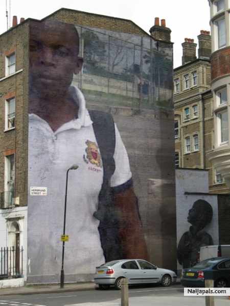  - click for next photo