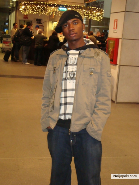  - click for next photo