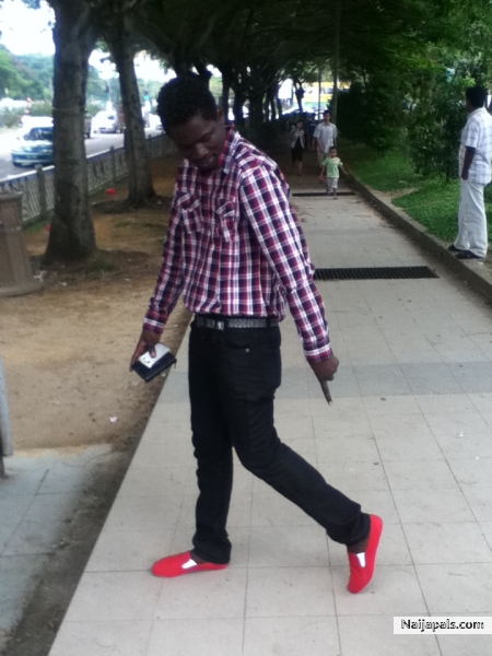  - click for next photo