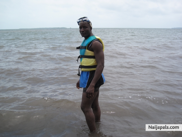 d great swimmer - click for next photo