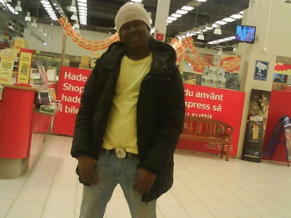  - click for next photo