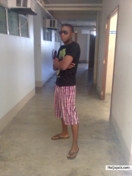 dats me and nobody else...if u dont like, me go fuck urself - click for next photo