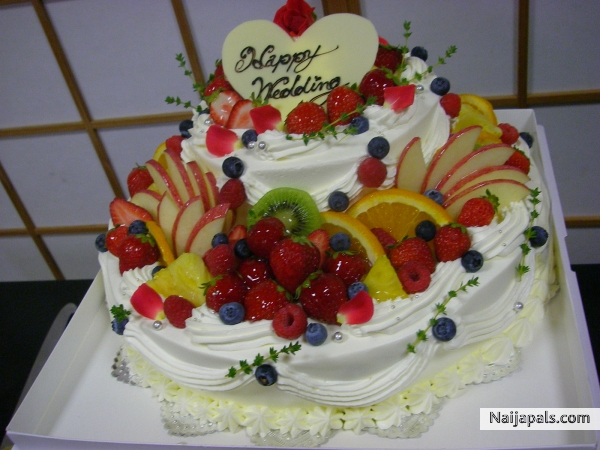 our wedding cake - click for next photo