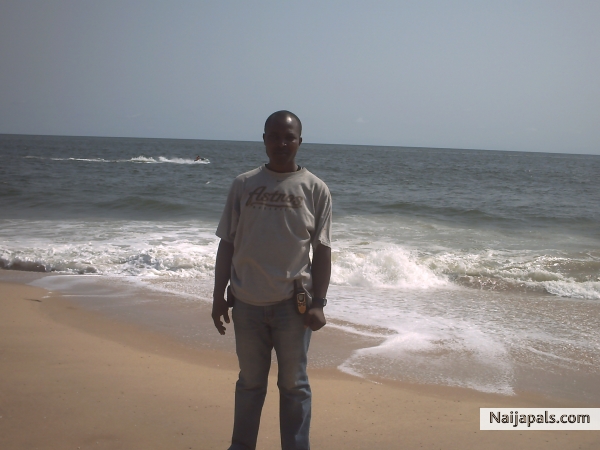 THE BEACH - click for next photo