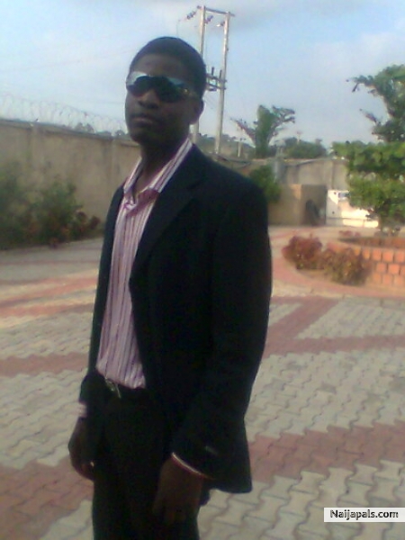 am new here.i need some one to show me around - click for next photo