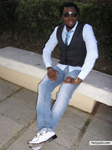  - click for next photo