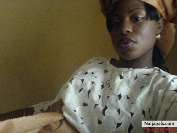 yoruba gal at last! - click for next photo