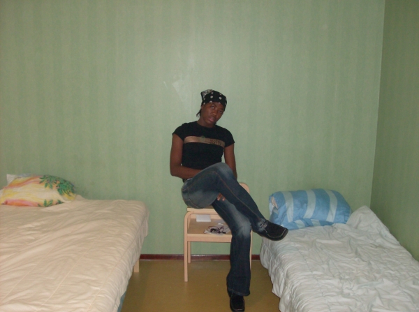  - click for next photo