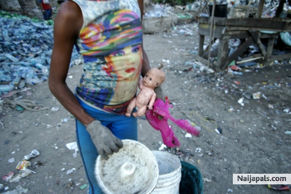 get back the doll. - click for next photo