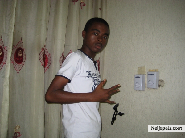  - click for next photo