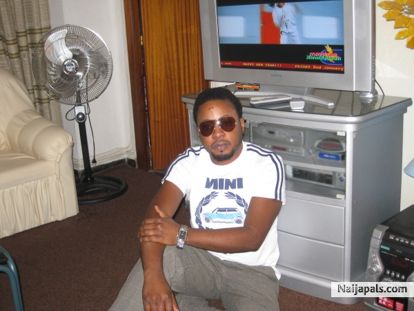  - click for next photo