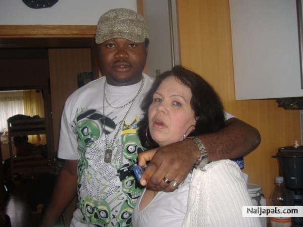 this picture is me chike and my lovely angel remeid me on our engagement day - click for next photo