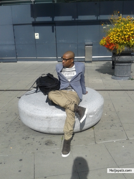  - click for next photo