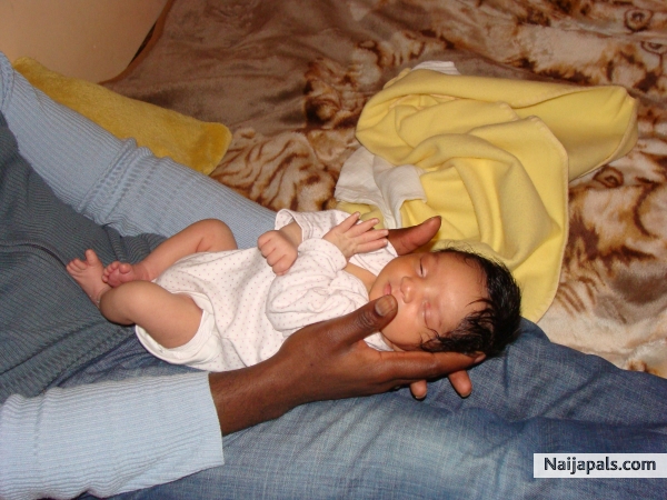 The sweetest picture in the history of mankind!! - click for next photo