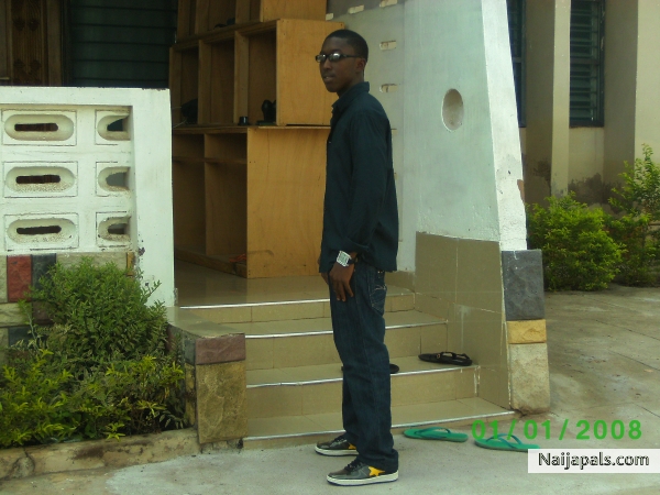 this is Samuel - click for next photo