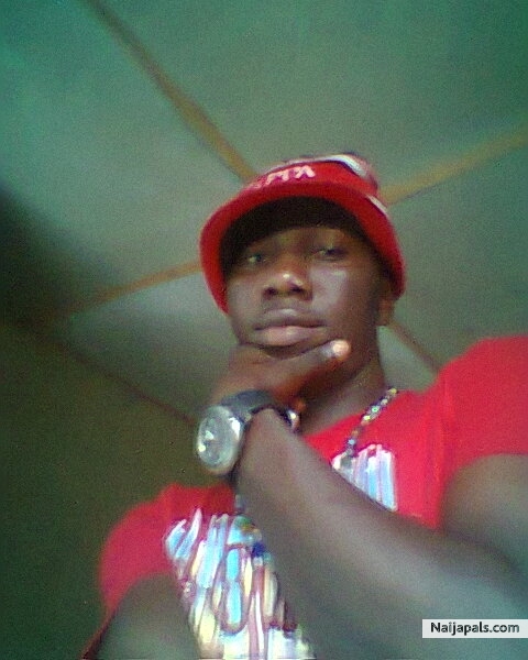 Naija fil d swag,d way i shine . it's fine boy effizy deluxe mudis - click for next photo