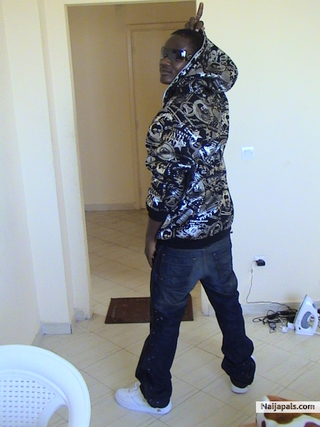  - click for next photo