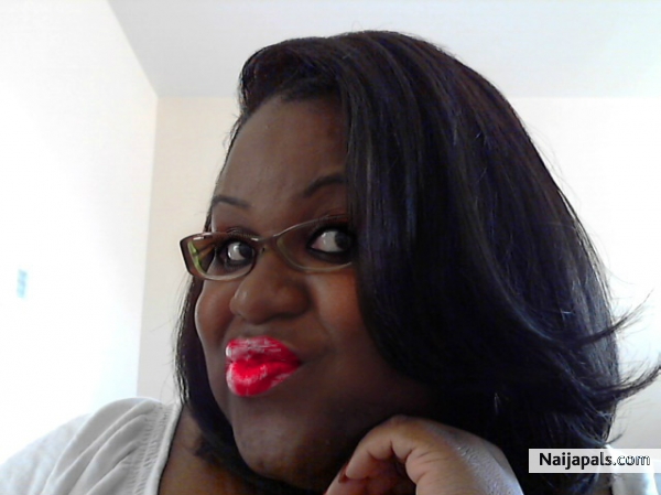 Red Lip Kisses... - click for next photo
