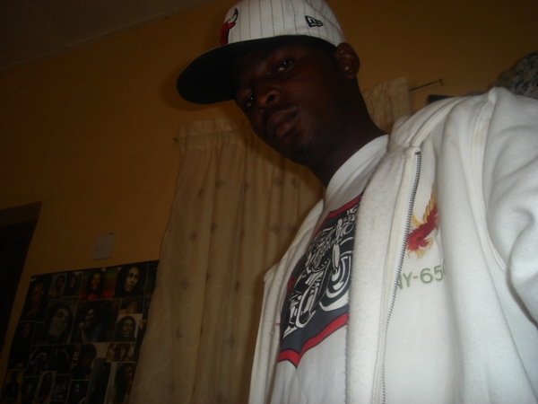  - click for next photo