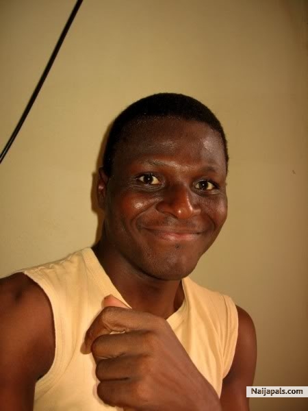 Hi ! - click for next photo