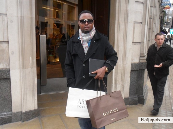 jay noni - click for next photo
