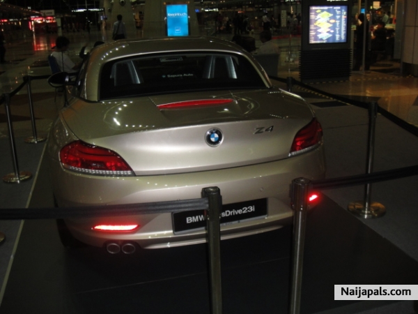 - click for next photo