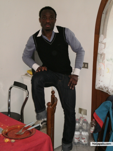  - click for next photo
