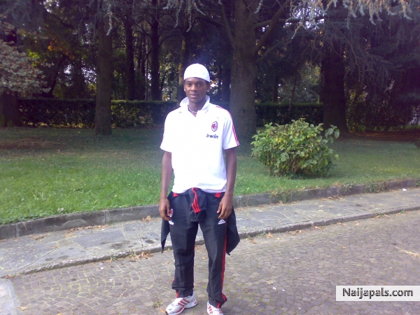  - click for next photo