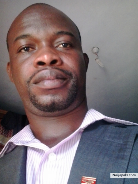 Am single and searching - click for next photo
