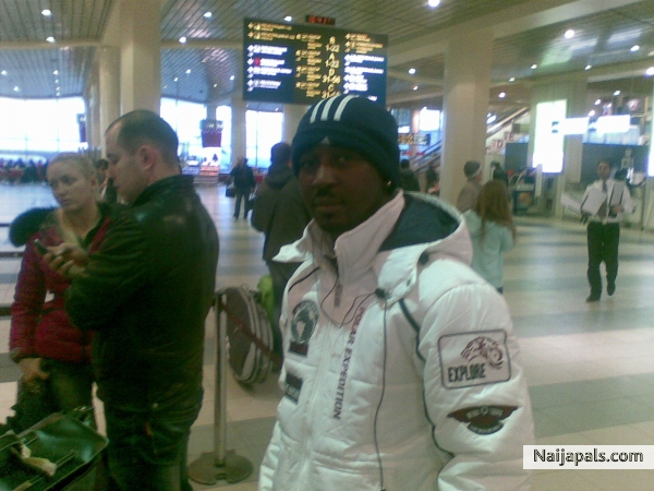  - click for next photo