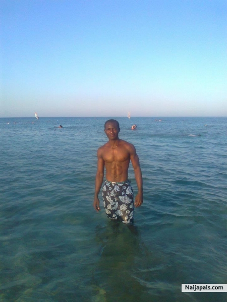  - click for next photo