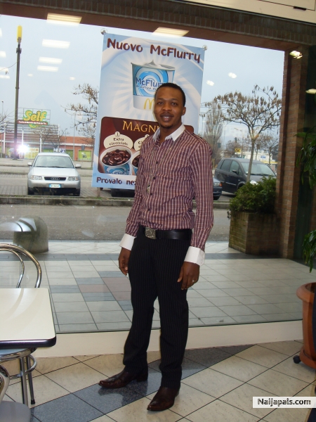  - click for next photo